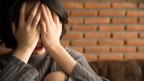 Đọc bài văn do con trai viết mà nước mắt tôi rơi lã chã