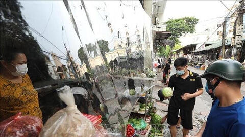 Điều kiện để người dân TP.HCM đi chợ, siêu thị trong thời gian tới