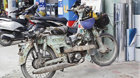 TP.HCM ra quân kiểm tra, xử lý xe cũ nát, xe tự chế