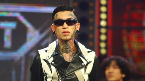 Dế Choắt gây tranh cãi khi trở thành quán quân Rap Việt vì xăm kín người