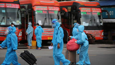 Gần 1.400 người ở TP.HCM được đưa về quê tránh dịch COVID-19 trong một ngày