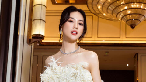 Netizen tràn vào "tấn công" trang cá nhân Bùi Quỳnh Hoa, động thái của nàng hậu mới gây chú ý