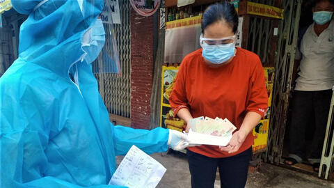 TP.HCM thông qua gói hỗ trợ lần 3 cho người dân khó khăn vì COVID-19