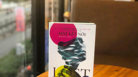 Mất kết nối, cuốn sách hỗ trợ điều trị trầm cảm không dùng thuốc