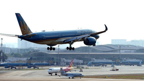 Tết nào cũng căng thẳng vé máy bay