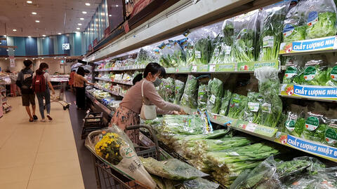 Rau củ quả ngoại nhập giá cao