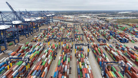 Nền kinh tế toàn cầu hậu COVID-19 suy thoái do lạm phát và gián đoạn chuỗi cung ứng