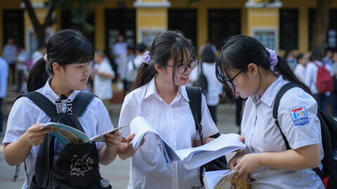 Tác phẩm "Những ngôi sao xa xôi" vào đề thi môn ngữ văn lớp 10 tại Hà Nội