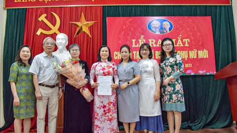 Ra mắt Chi bộ Tạp chí Điện tử Phụ nữ Mới