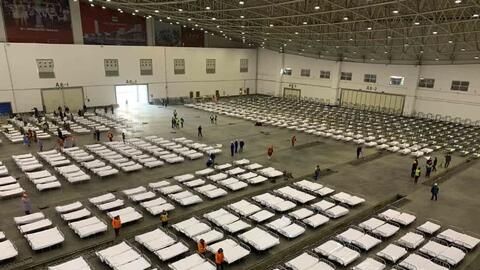 Vũ Hán biến trung tâm triển lãm thành bệnh viện dã chiến