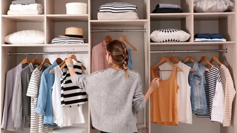 8 cách sắp xếp giúp tủ quần áo gọn đẹp như nhờ chuyên gia