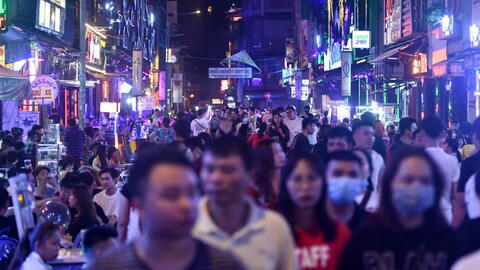 "TP.HCM có nguy cơ bùng phát dịch cao hơn các tỉnh vùng biên giới"