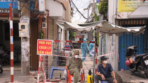 Phong tỏa nơi ở của 2 nhân viên bệnh viện Bệnh nhiệt đới TP.HCM nhiễm COVID-19