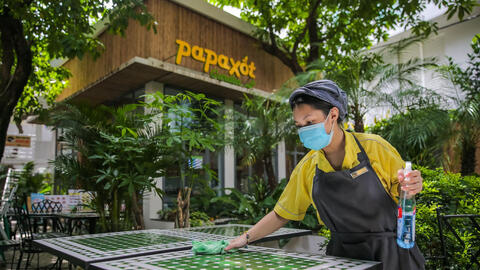 TP.HCM đề xuất cho phép quán bán ăn tại chỗ, Long An cho phép mở cửa vũ trường, quán bar