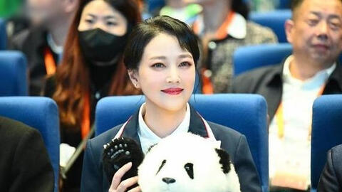 Xót xa trước loạt ảnh cuối cùng của Châu Hải My trước khi qua đời, vẫn còn tươi tắn và khỏe mạnh thế mà...