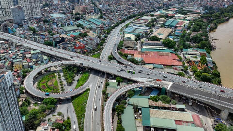 Xây dựng thần tốc, vượt tiến độ 6 tháng, cầu Vĩnh Tuy 2 sẽ giúp giao thông Hà Nội "bớt khổ"?