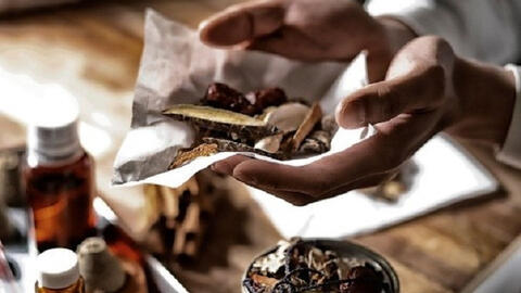 Bộ Y tế thu hồi văn bản công bố 12 thuốc cổ truyền phòng, hỗ trợ điều trị Covid-19