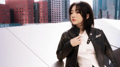 Orange chia sẻ từng muốn "không còn gánh nặng nào nữa", có ý định làm tổn hại bản thân khiến netizen lo lắng