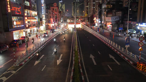 Hầm chui Lê Văn Lương ngày đầu thông xe, ùn tắc giảm đáng kể