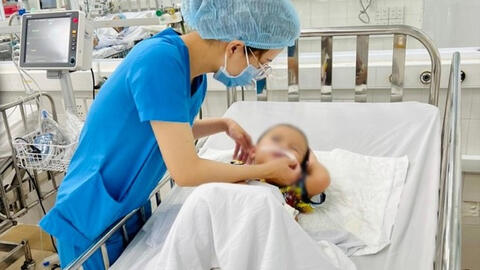 90 ngày đêm cứu bé 3 tuổi thoát khỏi nguy kịch do cúm B