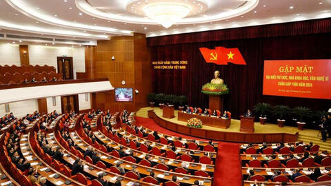 Xây dựng đội ngũ trí thức ngày càng lớn mạnh về số lượng và chất lượng