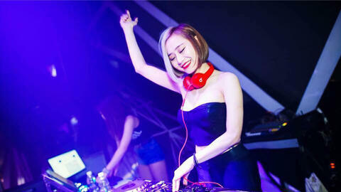 TP.HCM cho phép quán bar mở cửa, vũ trường và karaoke tiếp tục ngưng