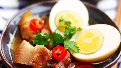 Món ngon mỗi ngày: Hướng dẫn cách kho thịt kho tàu mềm thịt thơm ngon đúng vị