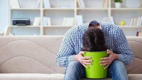 Làm gì khi bị ngộ độc thực phẩm?