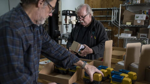 Chuỗi cung ứng toàn cầu hỗn loạn trước mùa mua sắm cuối năm