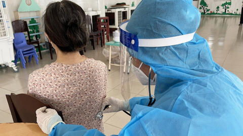 Bộ trưởng Bộ Y tế: "TPHCM khi phát hiện F0 cần khoanh luôn nhà, phát túi thuốc, túi an sinh"