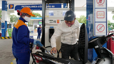 Giá xăng tăng trở lại sau 5 tháng
