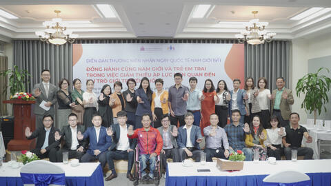 Đồng hành cùng nam giới và trẻ em trai trong việc giảm thiểu áp lực liên quan đến vai trò giới truyền thống