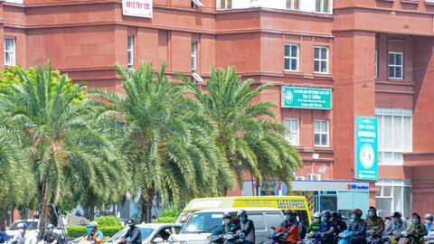 Hà Nội ngày đầu tiên người dân thực hiện giãn cách xã hội như thế nào?