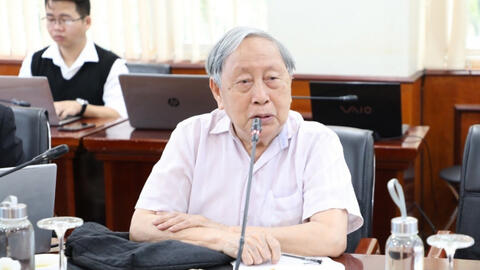 Thầy giáo Vật lý đầu tiên của Trường ĐH Tổng hợp: 'Vị giáo sư đặc biệt' vì không có bằng tiến sĩ