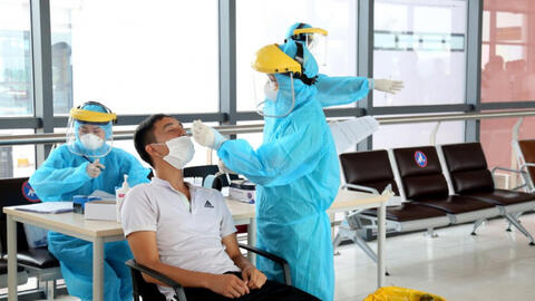 Hà Nội có hơn 200 người khai báo y tế có triệu chứng ho, sốt, chờ xét nghiệm COVID-19