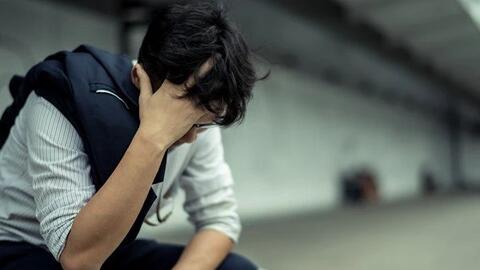 Đón bố mẹ từ quê lên nhà thuê nhưng nói dối là nhà mua, chàng trai chết lặng khi chứng kiến cảnh tượng này