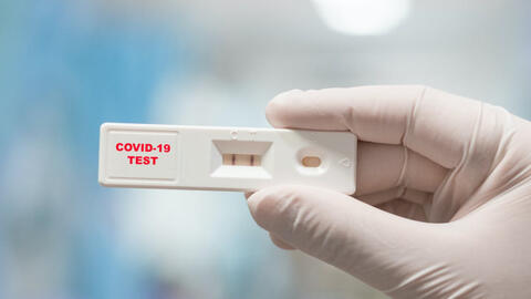 Nguy cơ âm tính giả khi tự test nhanh Covid-19