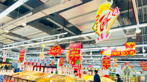 Nguồn cung hàng hóa phục vụ Tết Nguyên đán dồi dào, sức mua dự báo yếu