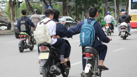 Cấp giấy phép lái xe hạng A0: Phù hợp với thực tế nhưng còn nhiều điều đáng lo ngại