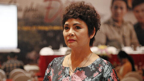 NSND Minh Châu U70 nổi tiếng mát tay buôn đất