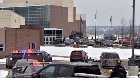 Mỹ: Nam sinh 15 tuổi nổ súng ở trường cấp ba khiến ba người chết