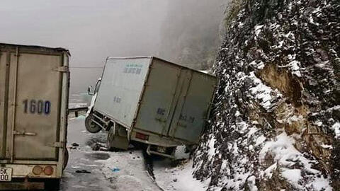 Tổng cục Đường bộ khuyến cáo người dân hạn chế lên miền núi do thời tiết lạnh