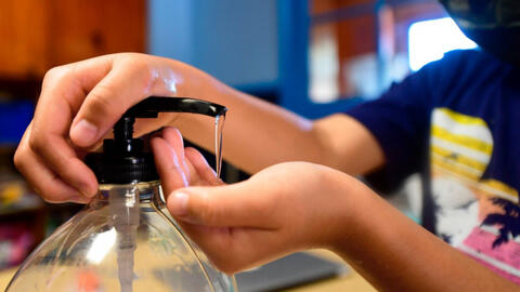 FDA Mỹ cảnh báo về tác dụng phụ của dung dịch rửa tay khô