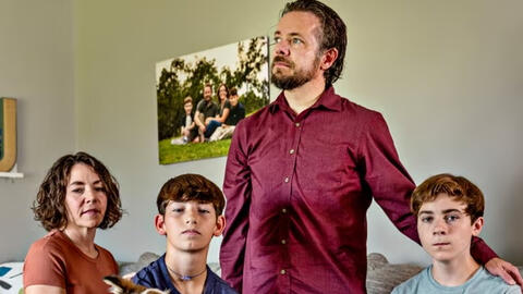 Gia đình 4 người xét nghiệm ADN tại nhà, phát hiện sự thật bàng hoàng