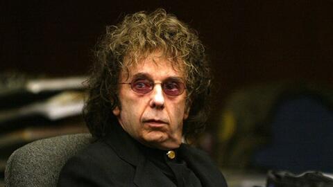 Nhà sản xuất âm nhạc huyền thoại Phil Spector qua đời vì COVID-19