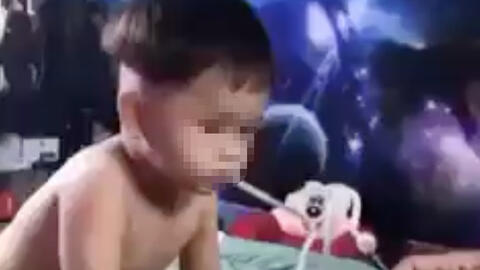 Bắt mẹ ruột và người tình trong vụ bé trai nghi bị ép hút ma túy đá