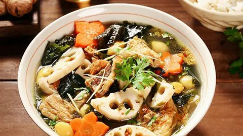 Món ngon mỗi ngày: Canh củ sen rong biển