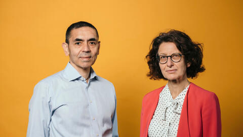 Nỗ lực cứu thế giới lần thứ 2 của cặp vợ chồng tiến sĩ tạo ra vaccine Pfizer