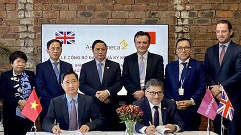 VNVC ký hợp đồng mua hơn 25 triệu liều vaccine ngừa COVID-19 của AstraZeneca