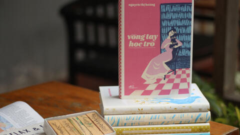 Tọa đàm "Gặp gỡ nhà văn Nguyễn Thị Hoàng nhân dịp tái bản vòng tay học trò và 4 cuốn tiểu thuyết khác"